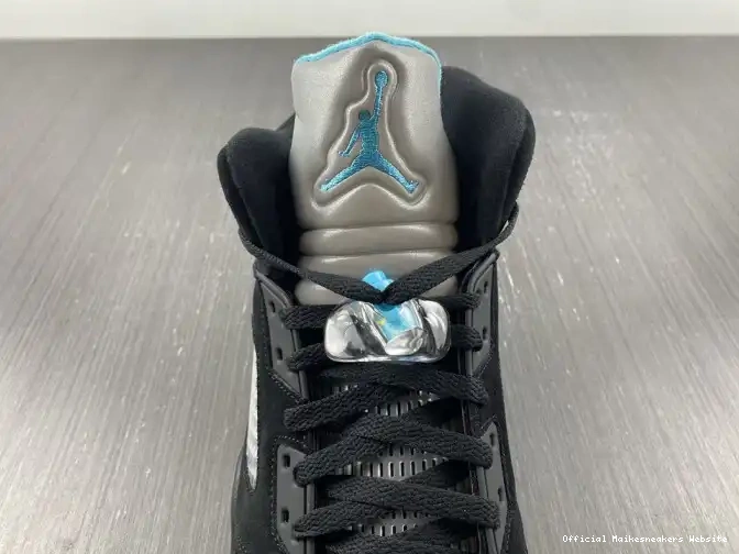Official Maikesneakers Aqua Air Jordan DD0587-047 5 0516